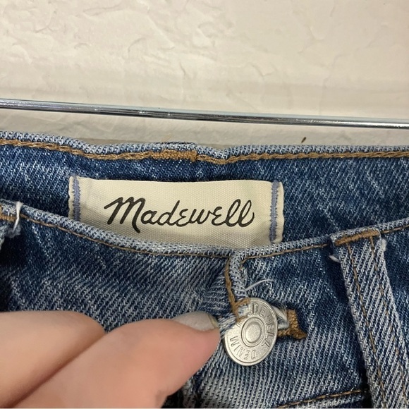 Madewell The Perfect Vintage Jean in Belbury Wash Tencel Denim Edition - Picture 9 of 11